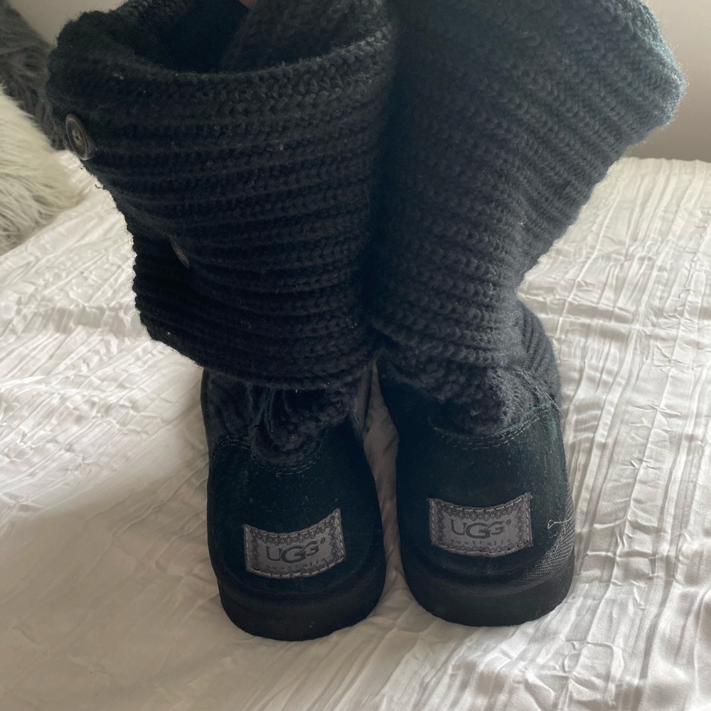 Black argyle knit women’s uggs
